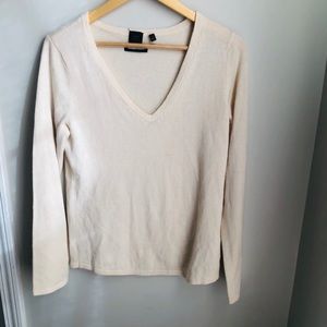 Saks 100% cashmere sweater cream